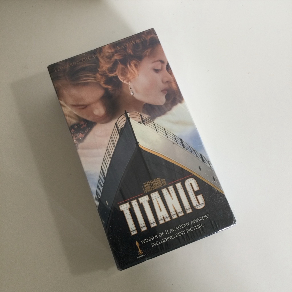 Titanic VHS Tape - 1997 - Collectible Movie